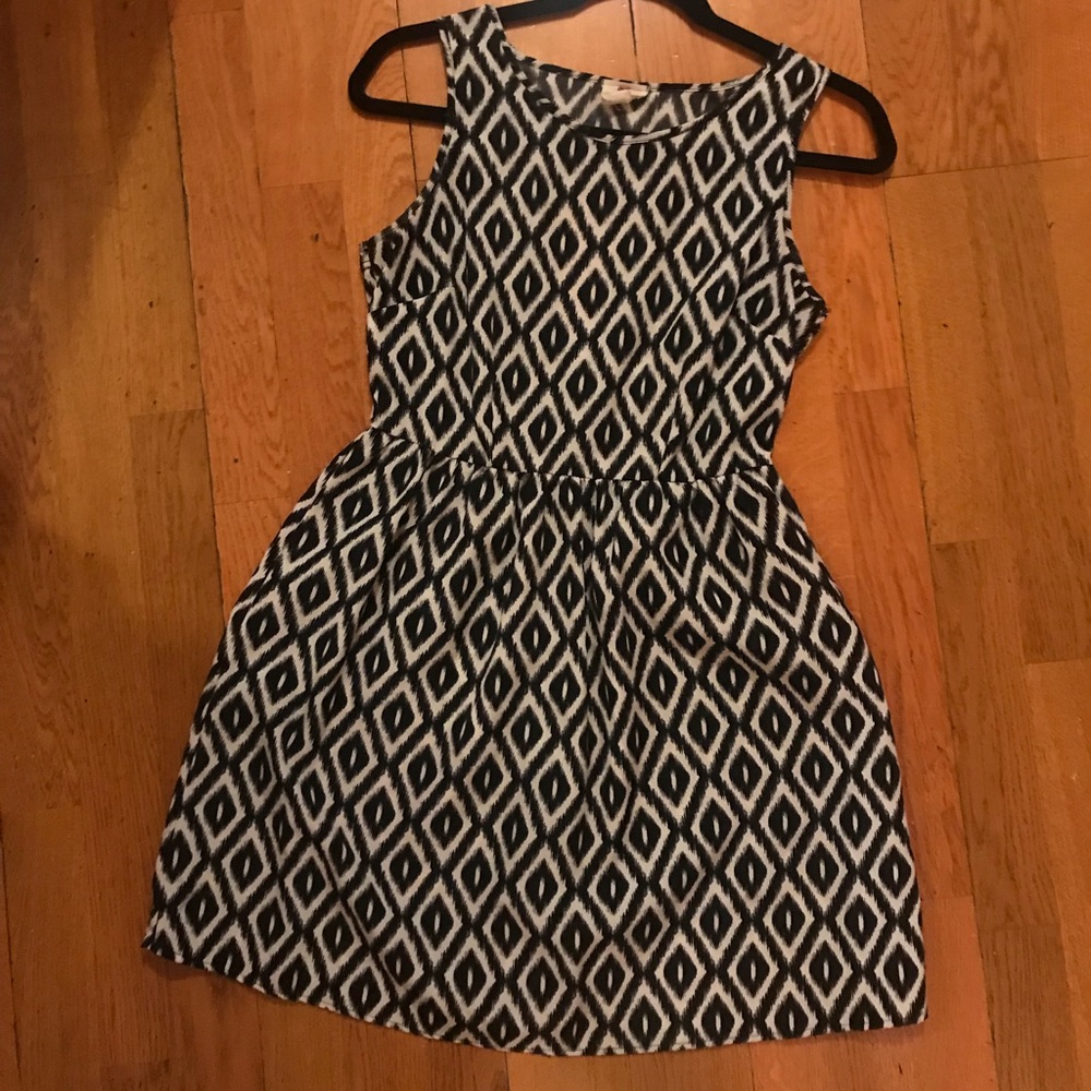 Black and white dress